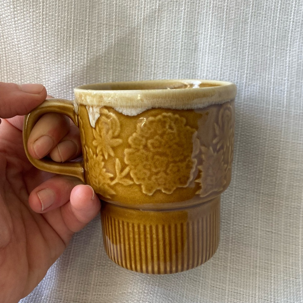 Vintage Japan Gold Brown Floral Design Drip Glaze Accent Stackable Mug!